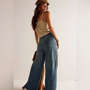 We The Free Chill Vibes Dropped Leg Jeans sz 31